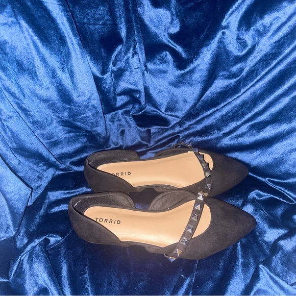 Black Torrid Pointed toe flat - Size 11.5w - Picture 2 of 4